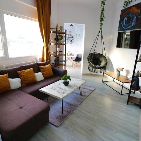 Athenee Palace Apartment - Panoramic View Terrace & Balcony - Free Minibar Bukarest Exteriör bild