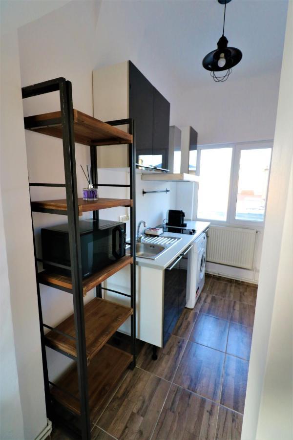 Athenee Palace Apartment - Panoramic View Terrace & Balcony - Free Minibar Bukarest Exteriör bild